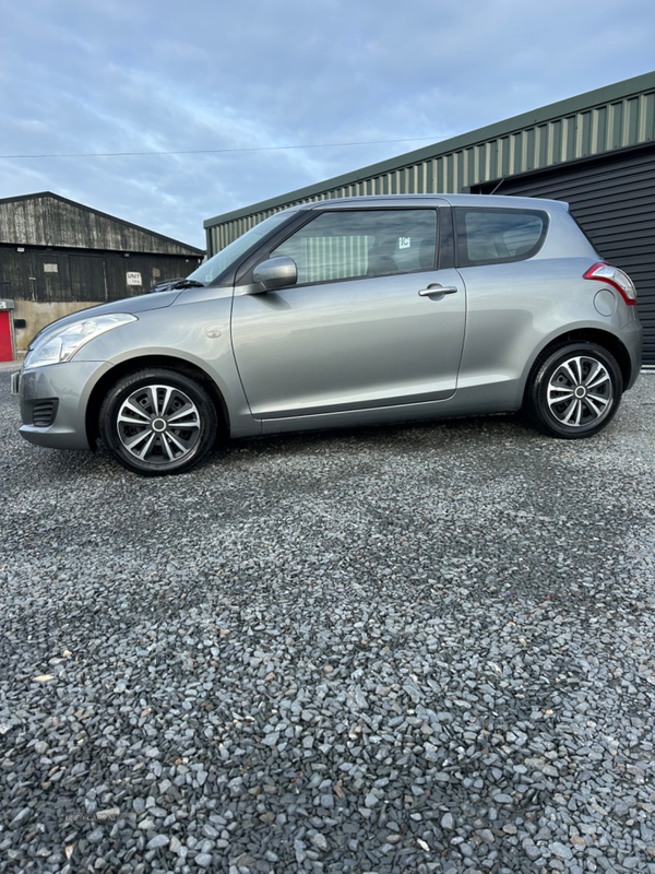 Suzuki Swift HATCHBACK in Down