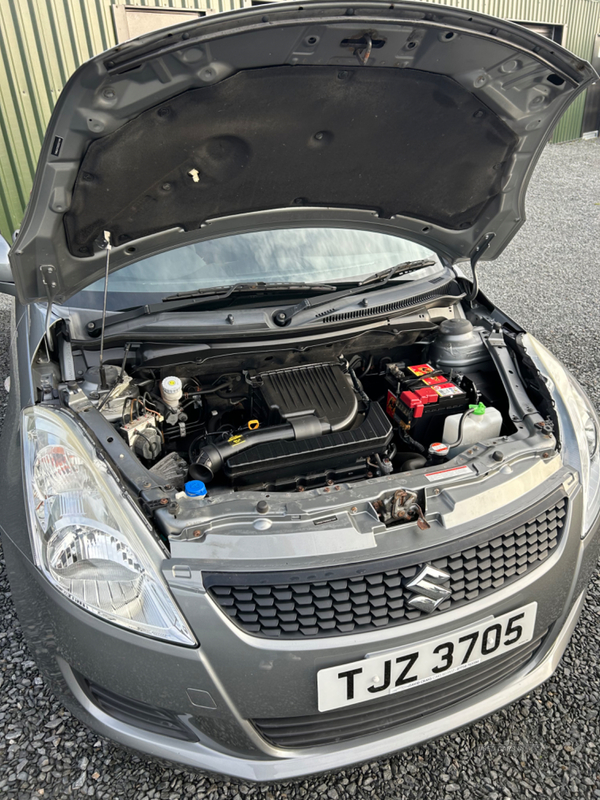 Suzuki Swift HATCHBACK in Down