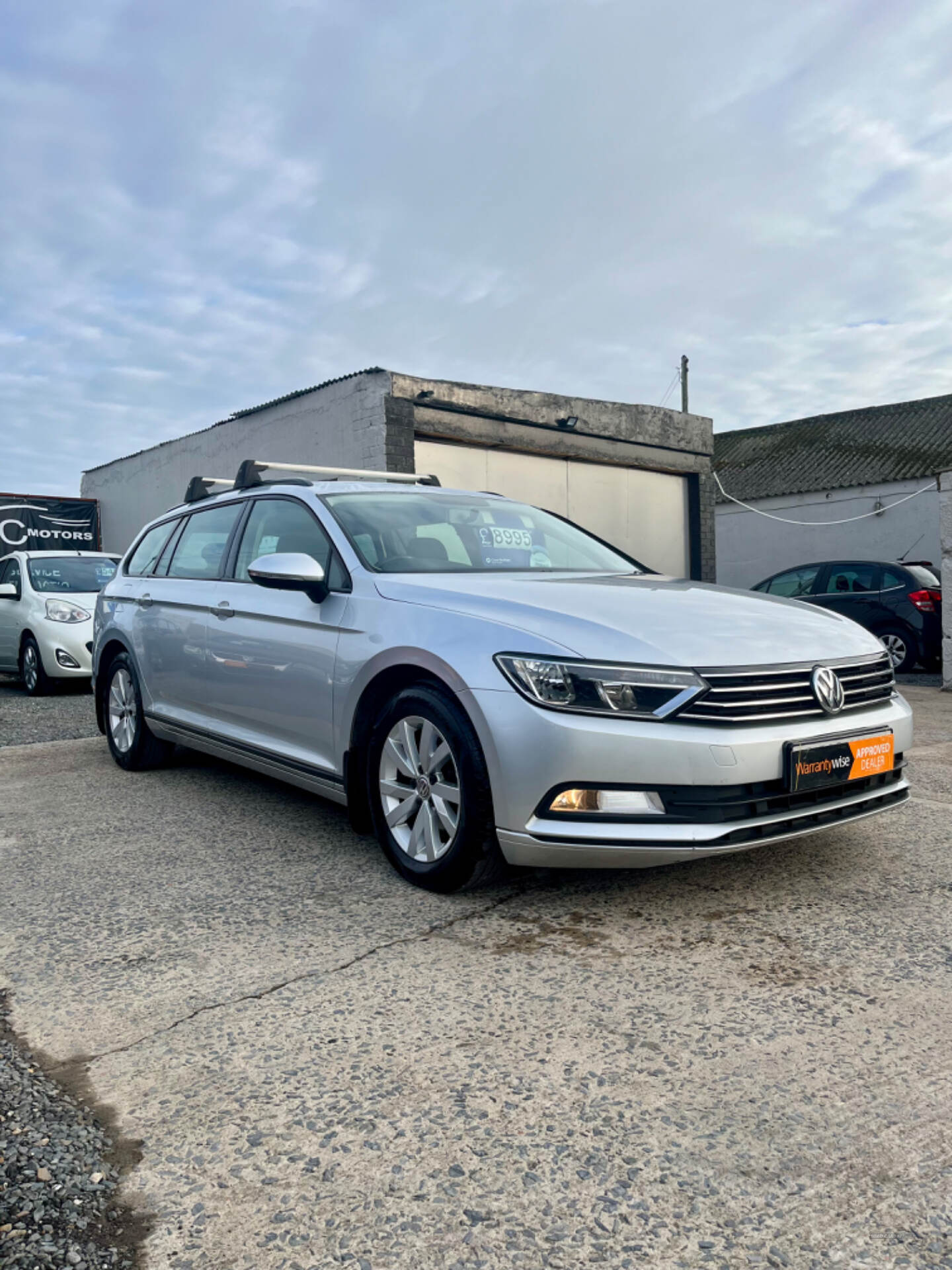 Volkswagen Passat DIESEL ESTATE in Down