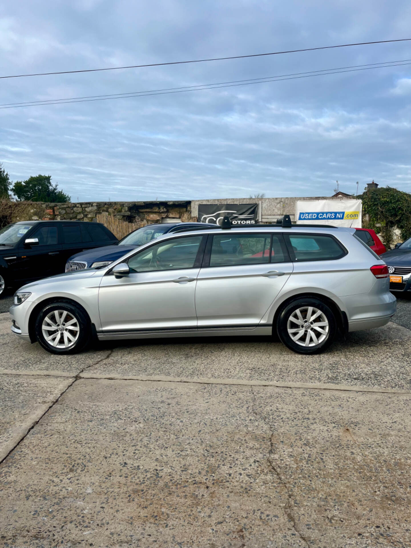 Volkswagen Passat DIESEL ESTATE in Down