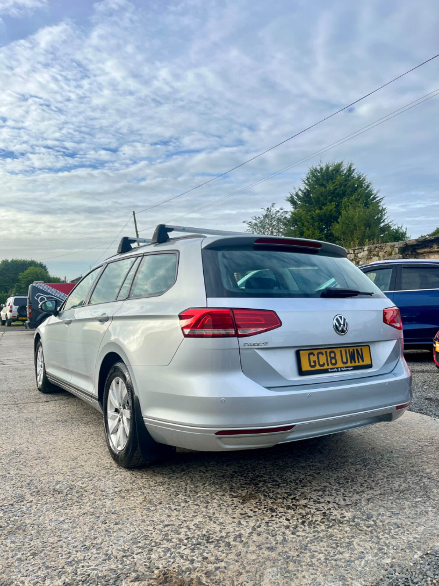 Volkswagen Passat DIESEL ESTATE in Down