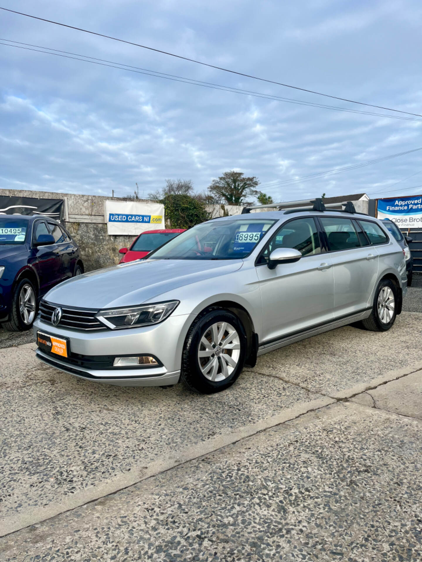 Volkswagen Passat DIESEL ESTATE in Down