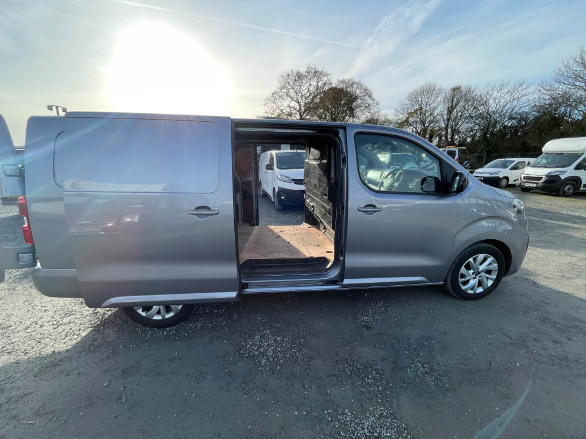 Citroen Dispatch XL DIESEL in Down