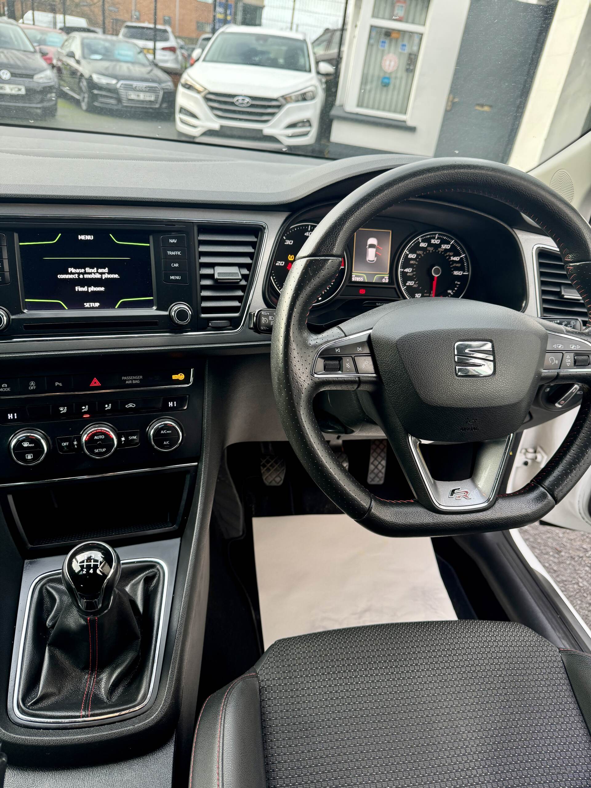 Seat Leon DIESEL HATCHBACK in Down