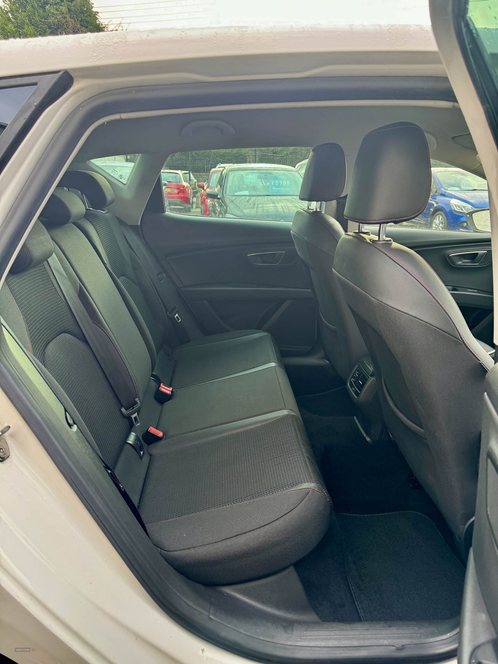 Seat Leon DIESEL HATCHBACK in Down