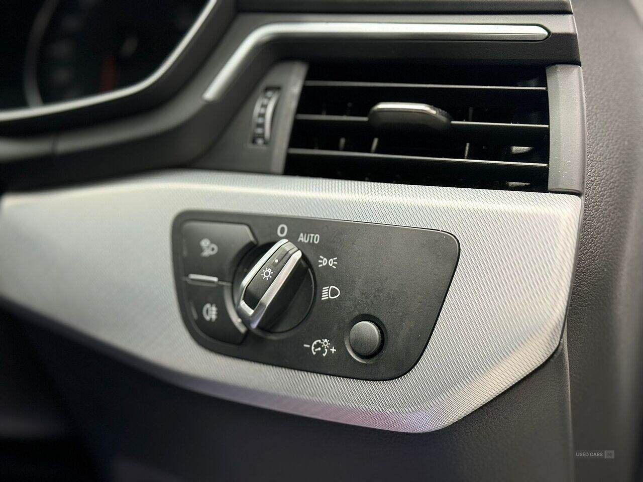 Jan 2018 Audi A4 2.0 TDI Ultra Sport 5dr