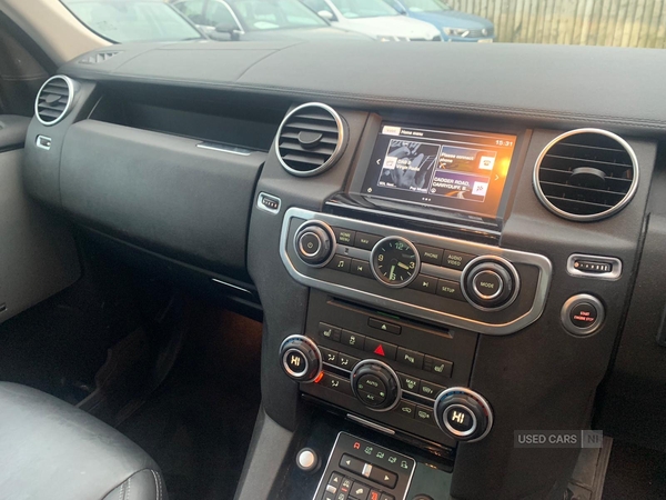 Land Rover Discovery DIESEL SW in Down