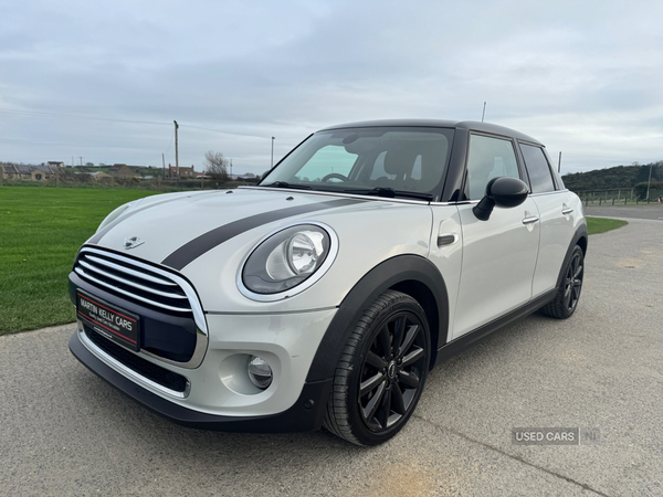 MINI Hatch DIESEL in Down