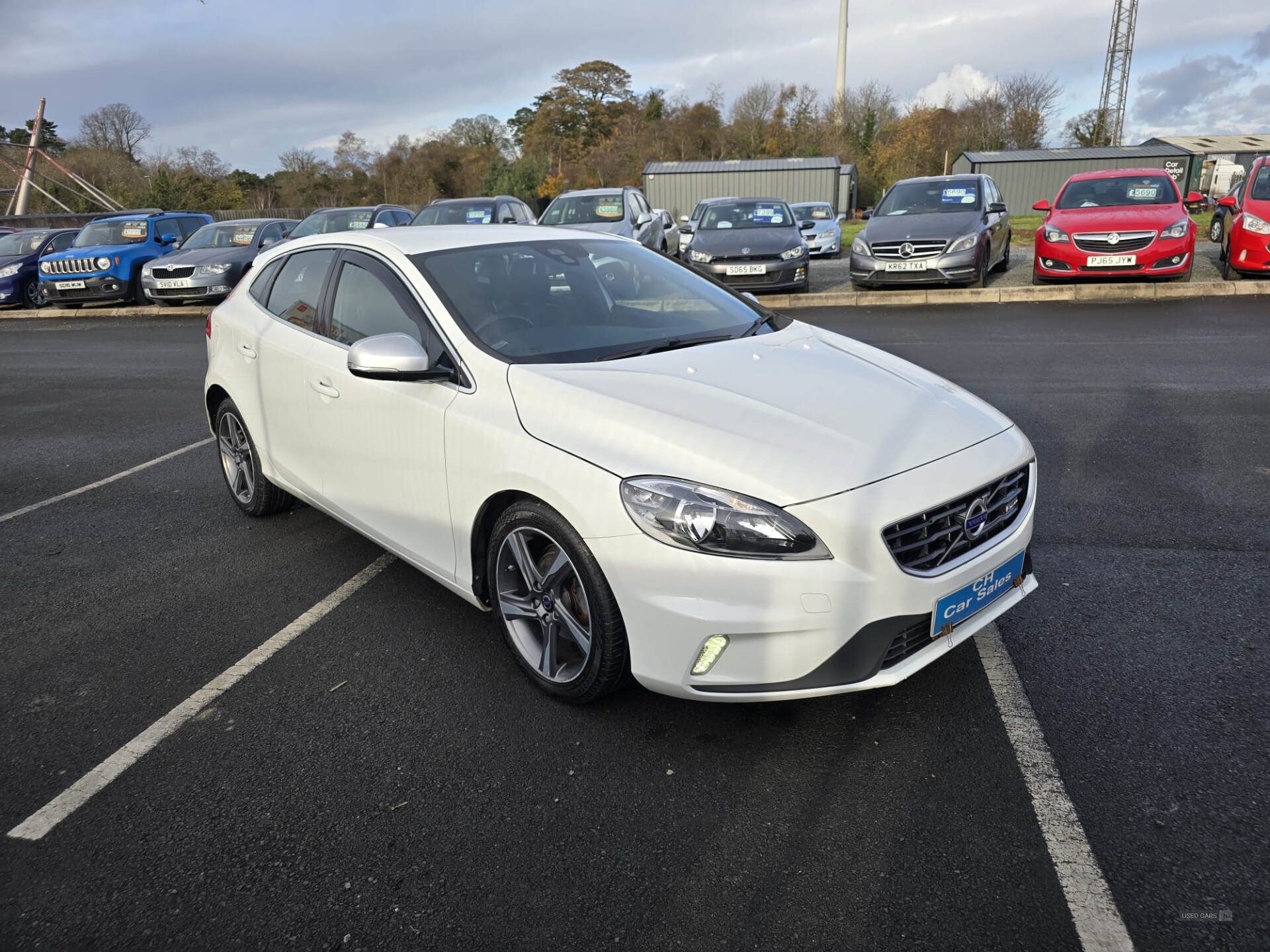 Volvo V40 DIESEL HATCHBACK in Down