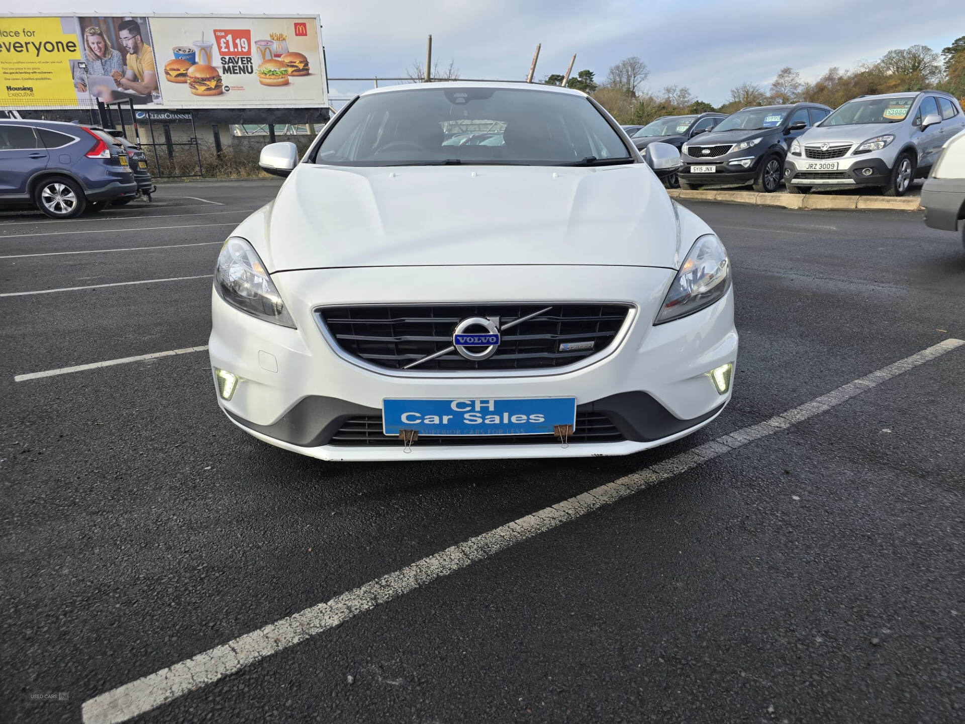 Volvo V40 DIESEL HATCHBACK in Down