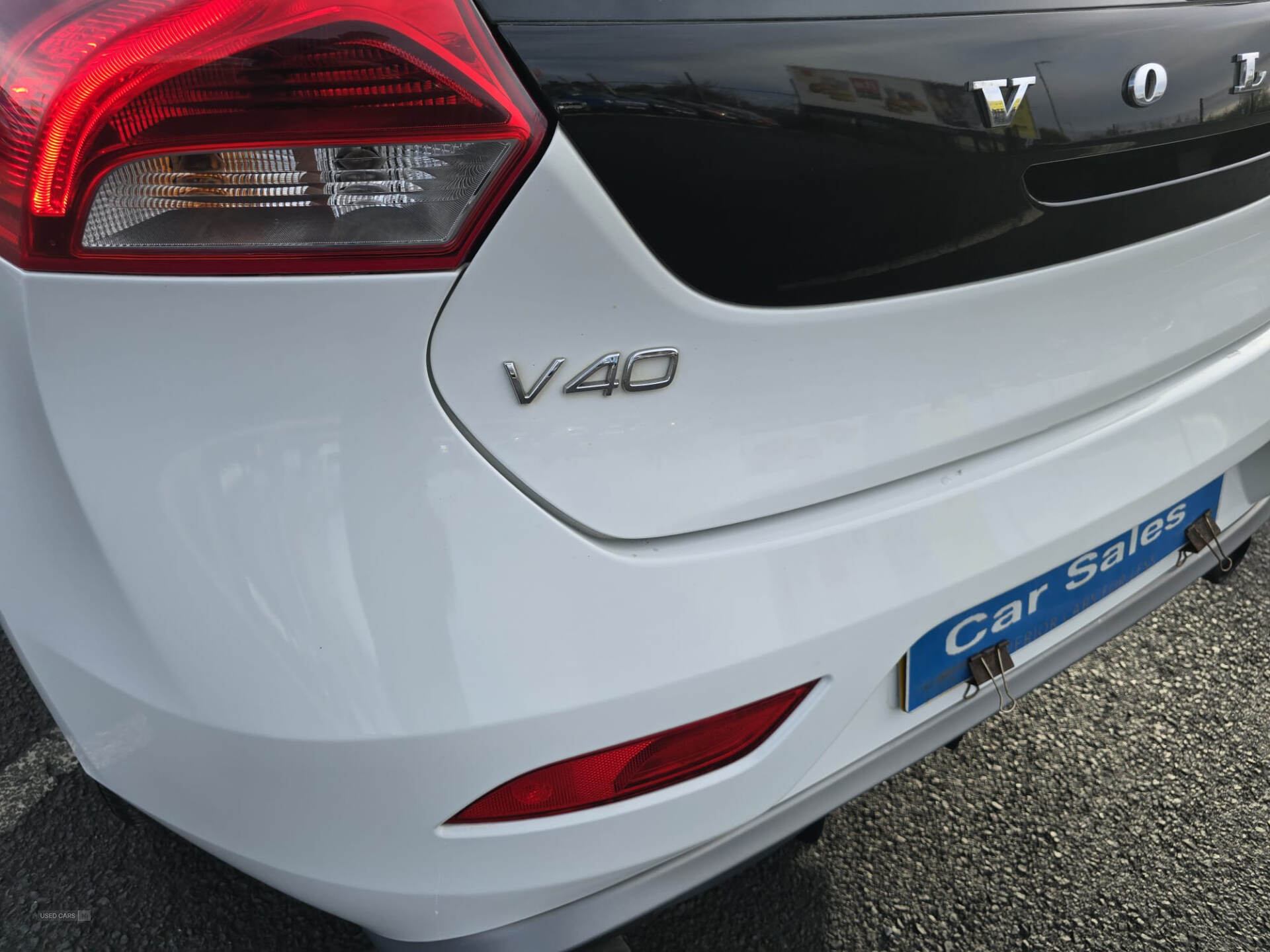 Volvo V40 DIESEL HATCHBACK in Down