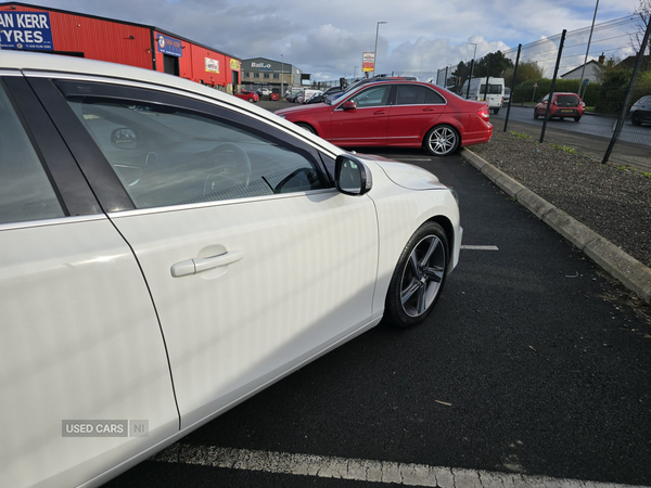 Volvo V40 DIESEL HATCHBACK in Down