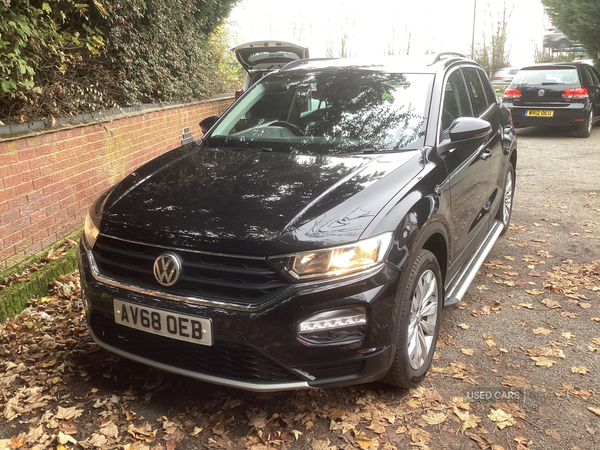 Volkswagen T-Roc DIESEL HATCHBACK in Down