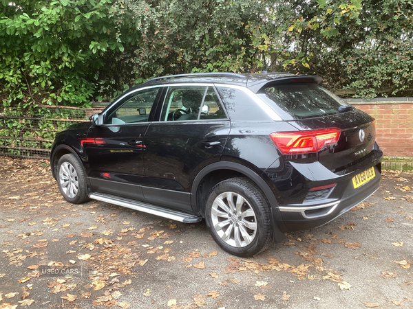 Volkswagen T-Roc DIESEL HATCHBACK in Down