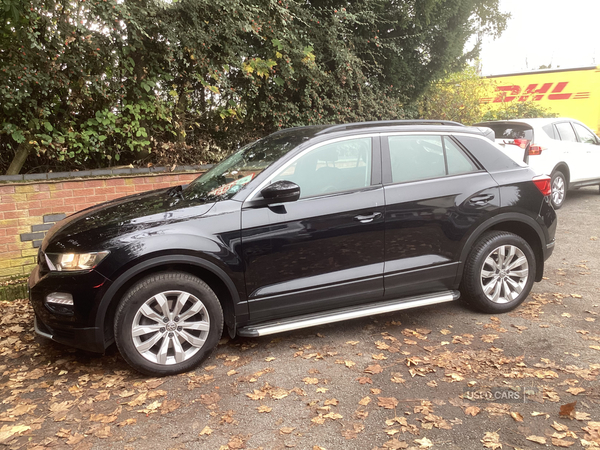 Volkswagen T-Roc DIESEL HATCHBACK in Down