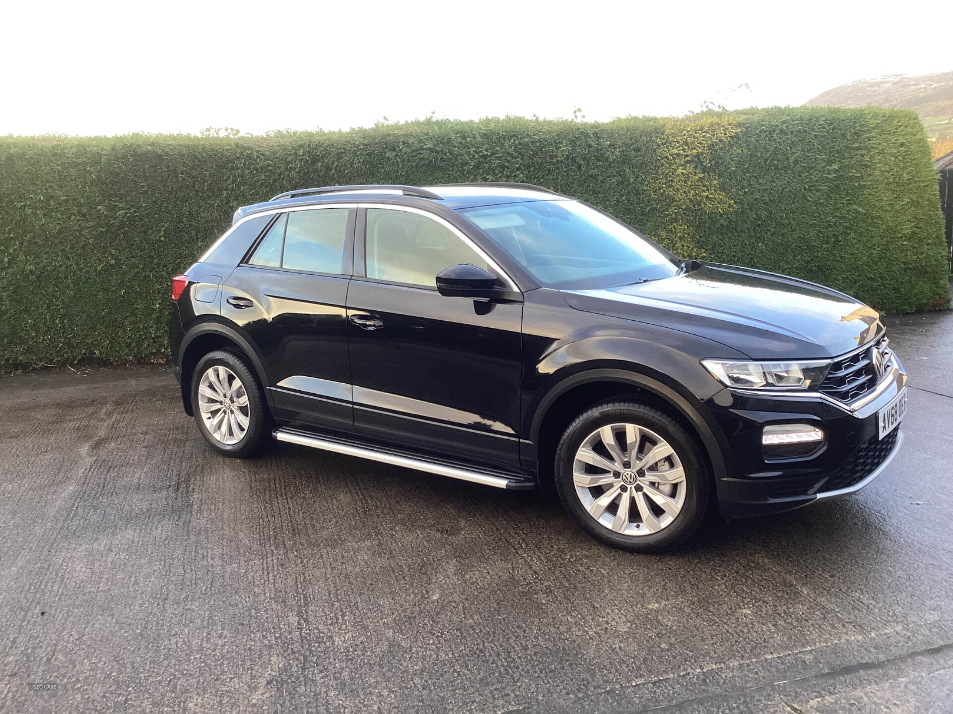 Volkswagen T-Roc DIESEL HATCHBACK in Down