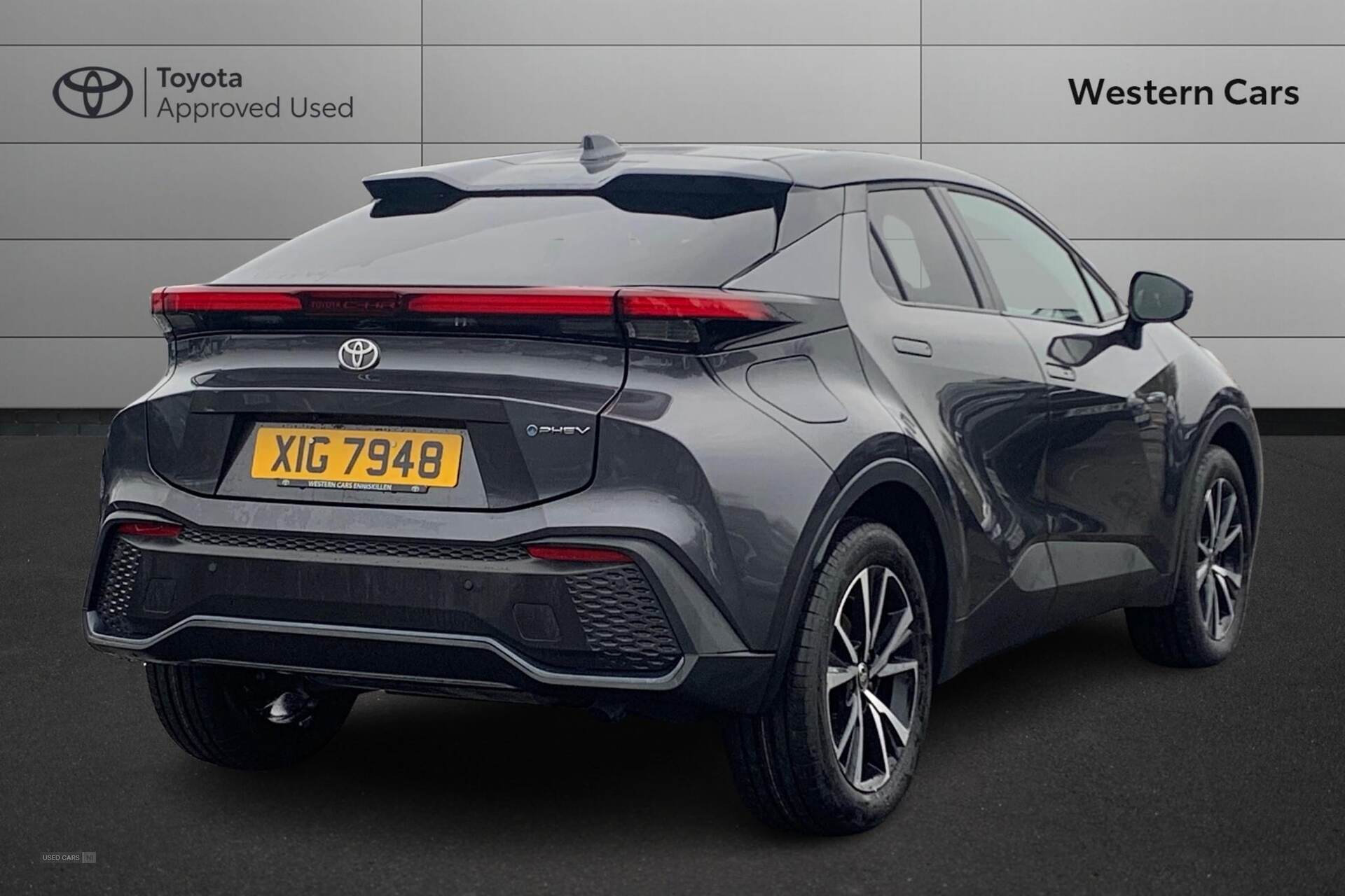 Aug 2024 Toyota C-HR 2.0 PHEV Design 5dr CVT