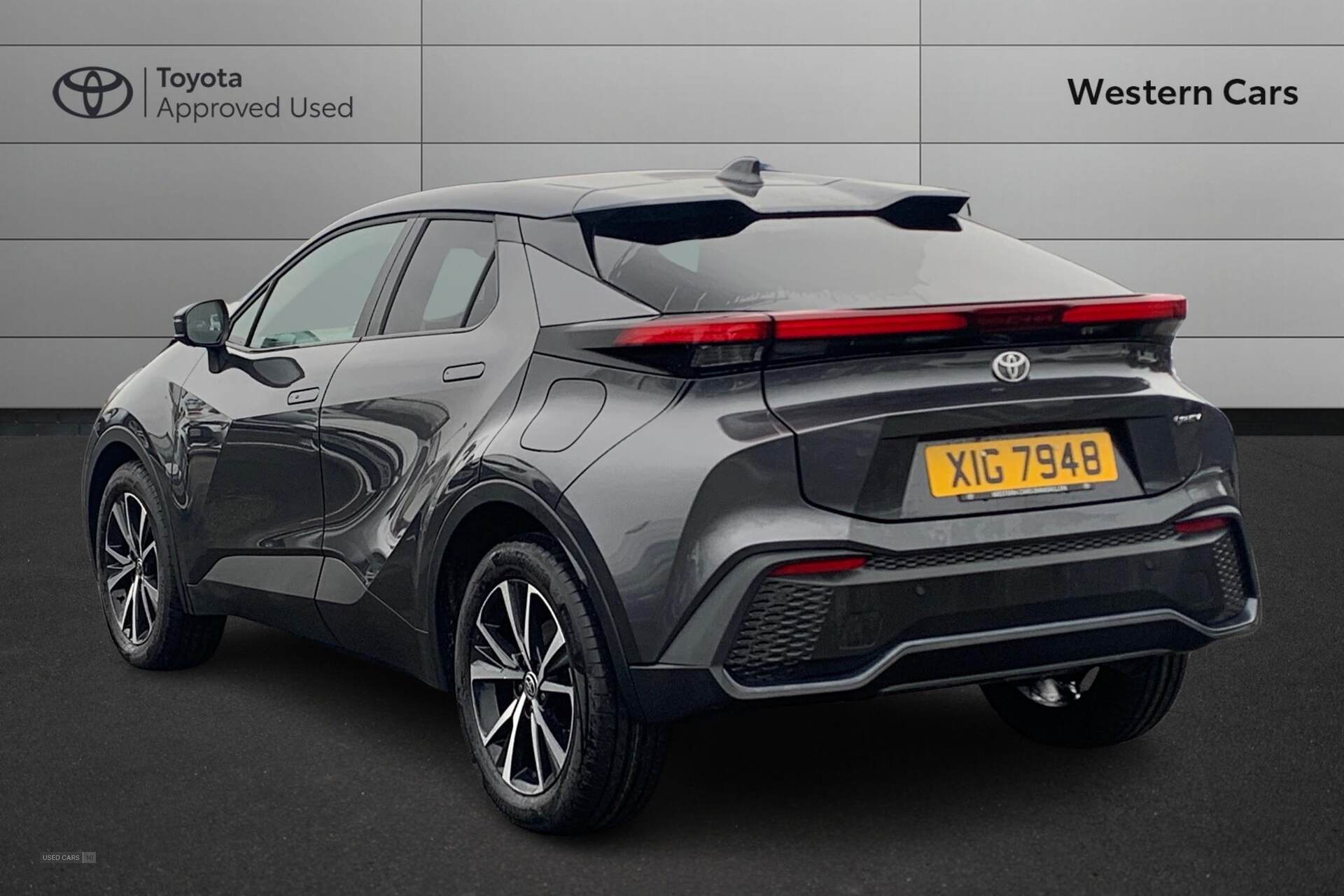 Aug 2024 Toyota C-HR 2.0 PHEV Design 5dr CVT