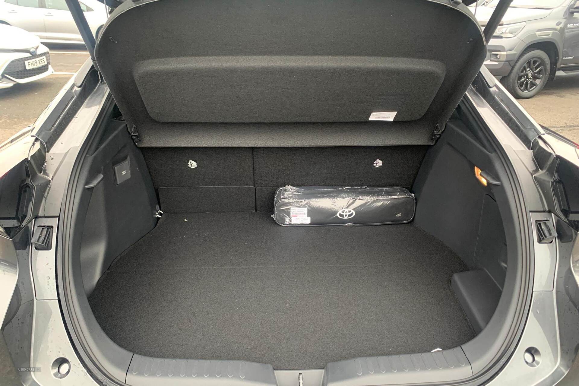 Aug 2024 Toyota C-HR 2.0 PHEV Design 5dr CVT