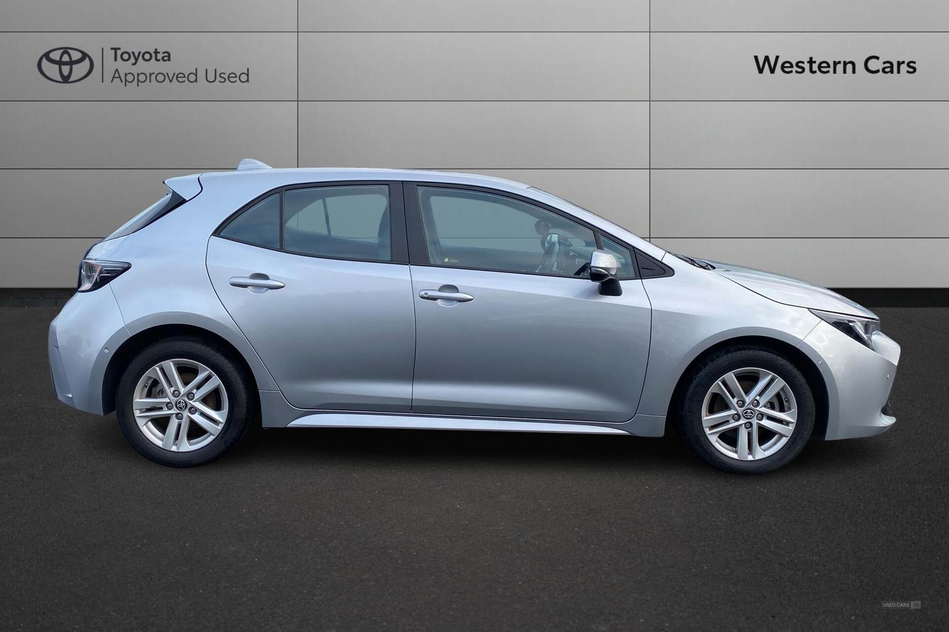 Sep 2022 Toyota Corolla 1.8 VVT-i Hybrid Icon Tech 5dr CVT