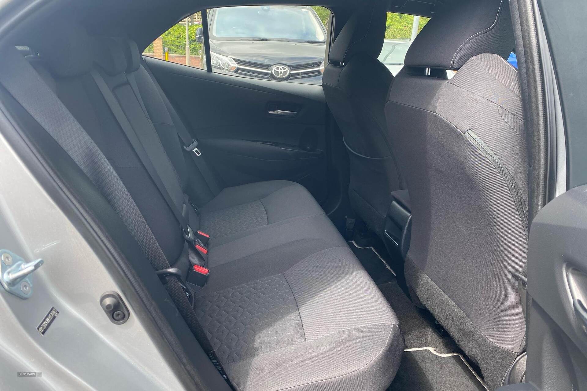 Sep 2022 Toyota Corolla 1.8 VVT-i Hybrid Icon Tech 5dr CVT