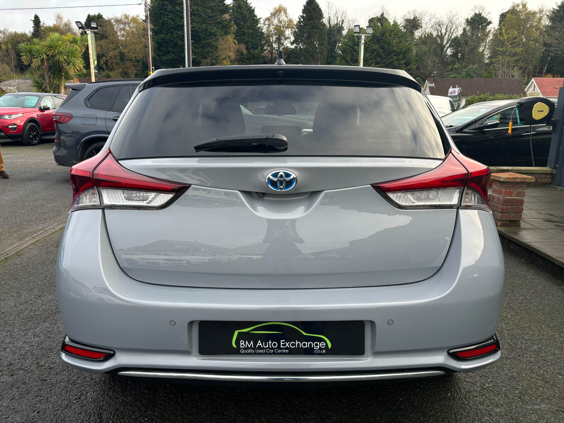 Toyota Auris HATCHBACK in Down