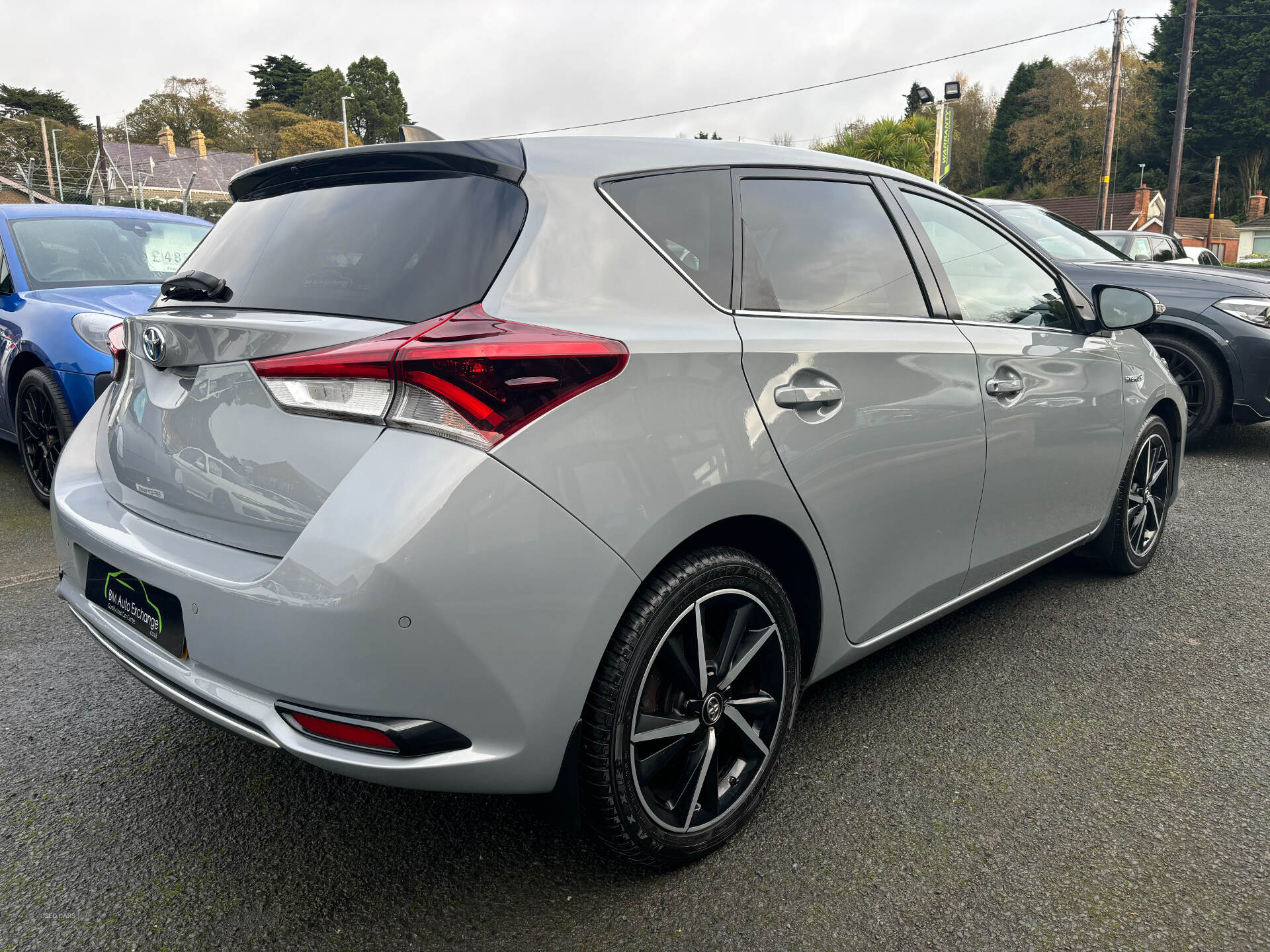 Toyota Auris HATCHBACK in Down