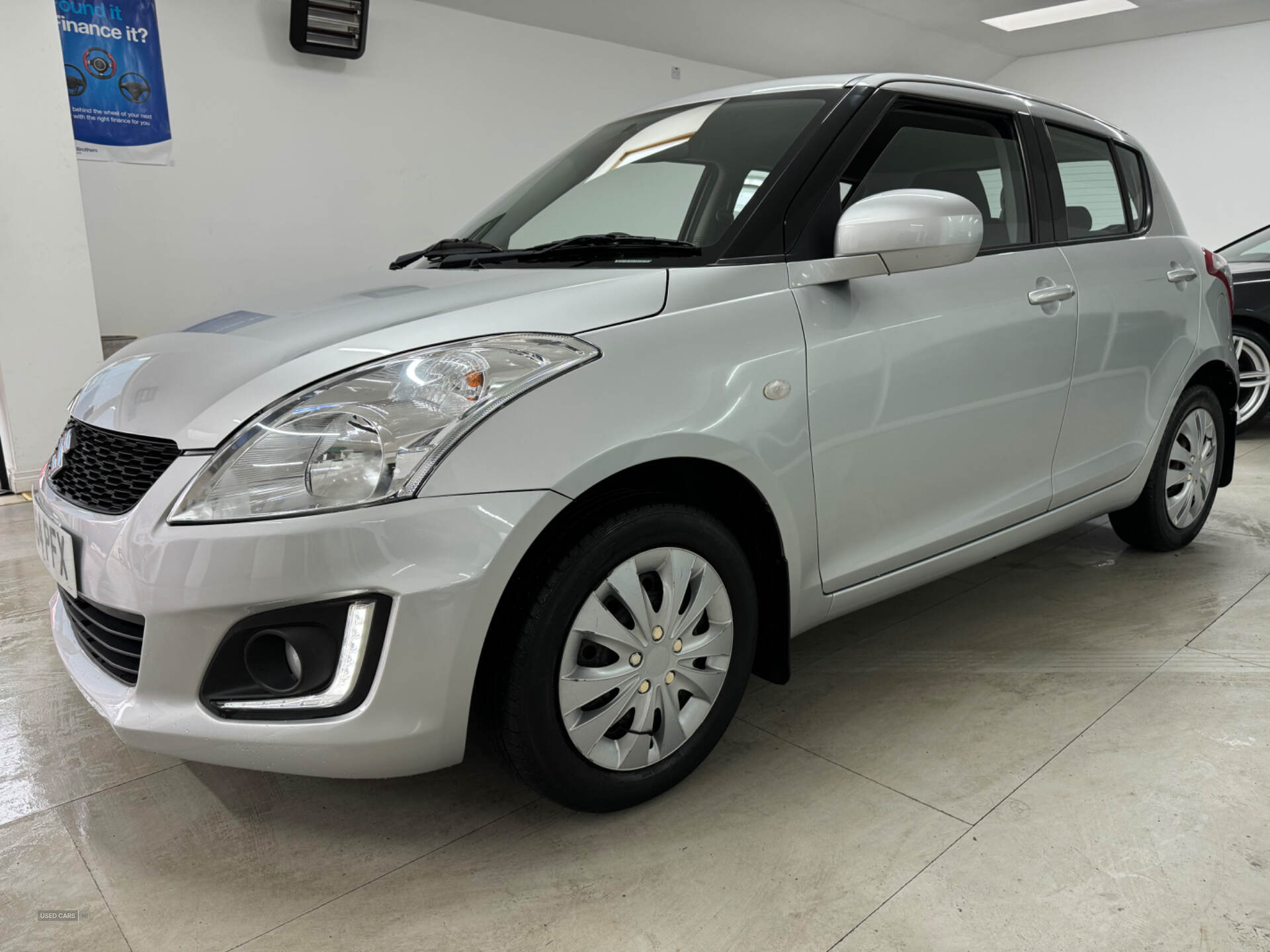 Suzuki Swift HATCHBACK in Down