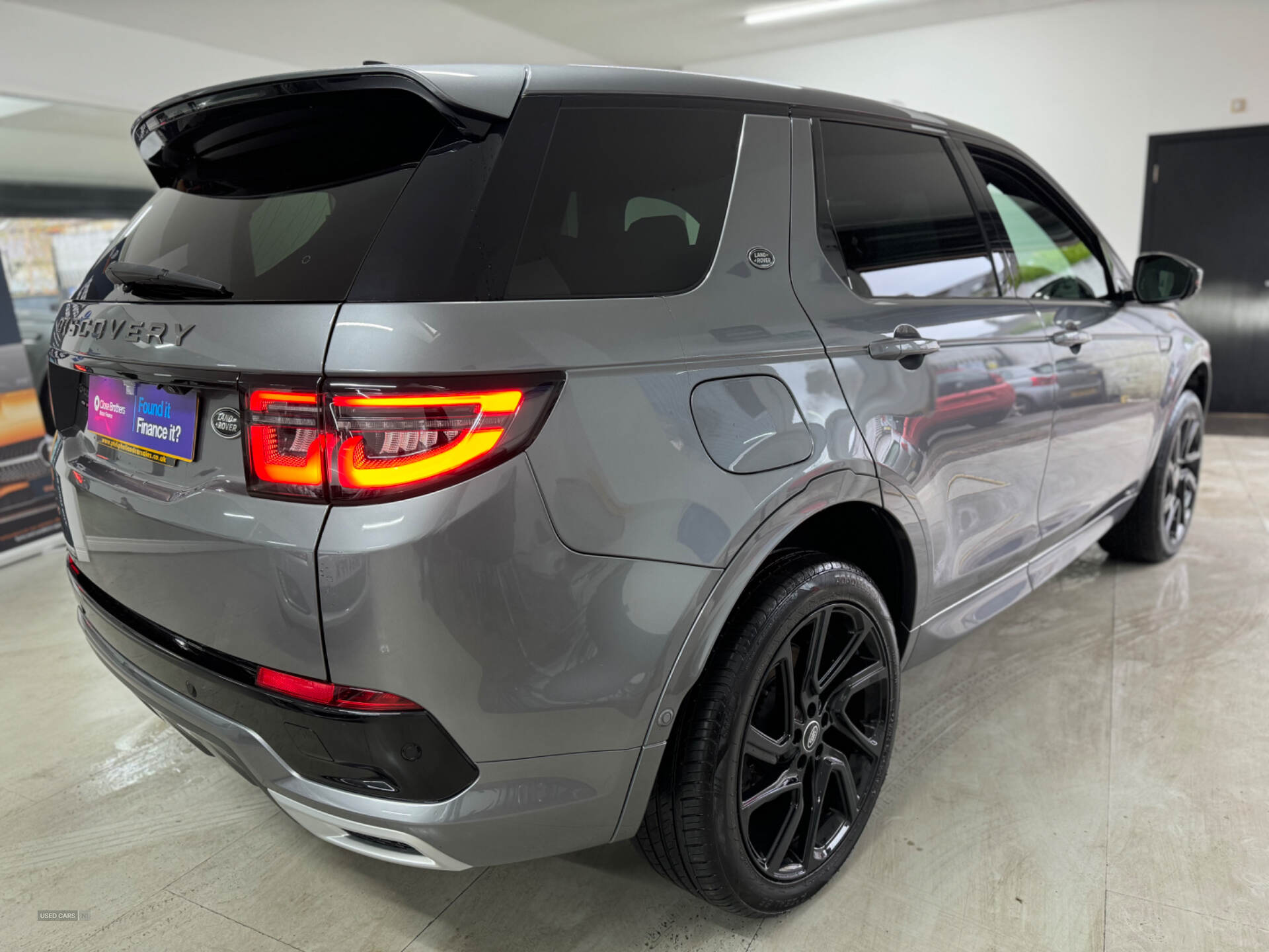 Land Rover Discovery Sport DIESEL SW in Down