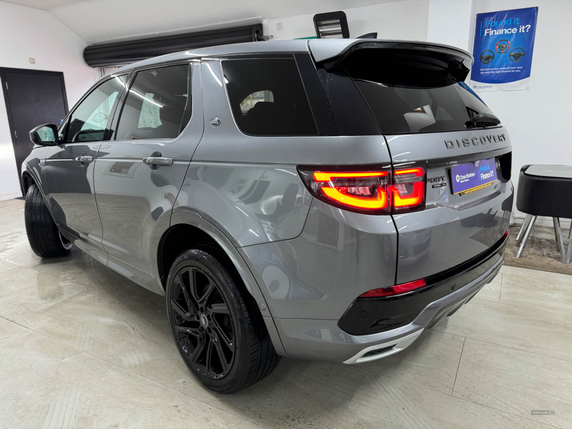 Land Rover Discovery Sport DIESEL SW in Down