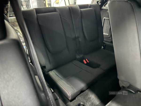 Land Rover Discovery Sport DIESEL SW in Down