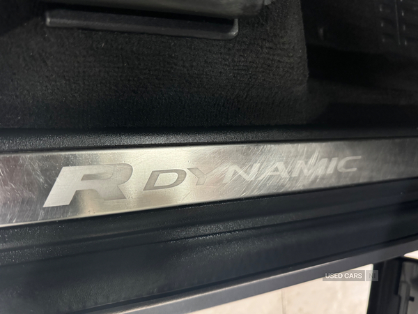 Land Rover Discovery Sport DIESEL SW in Down