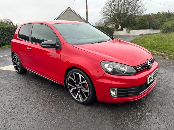 Volkswagen Golf HATCHBACK in Down