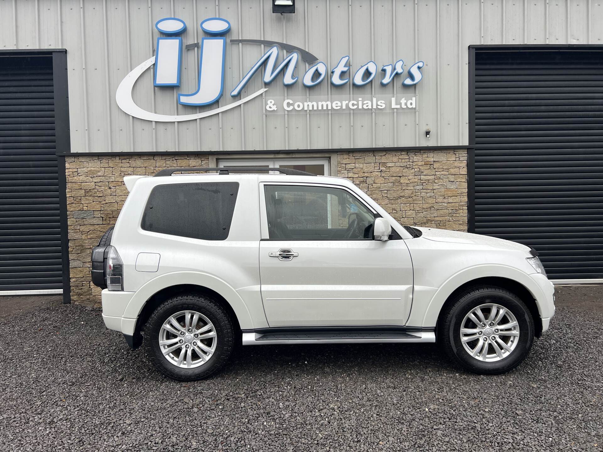 Mitsubishi Shogun DIESEL STATION WAGON in Tyrone