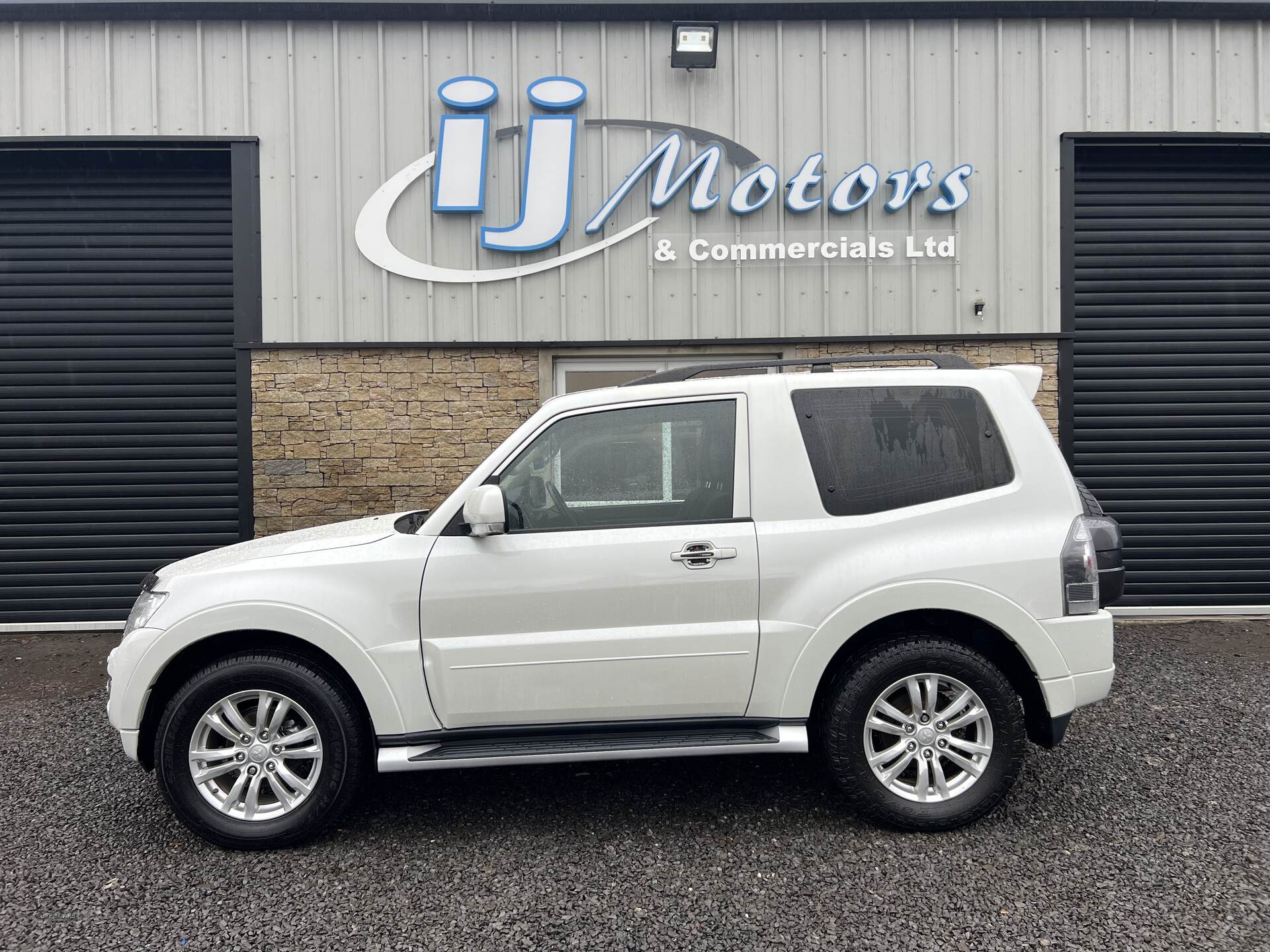 Mitsubishi Shogun DIESEL STATION WAGON in Tyrone