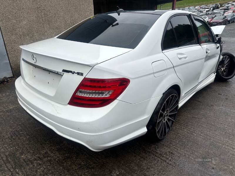 2014 Mercedes C-Class 220 AMG SPORT ED PREMIUM + CDI A