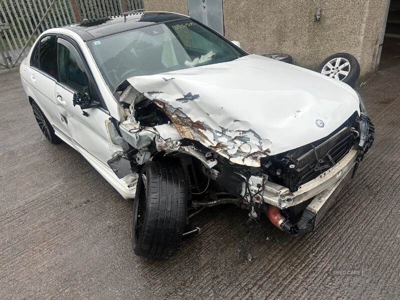 2014 Mercedes C-Class 220 AMG SPORT ED PREMIUM + CDI A