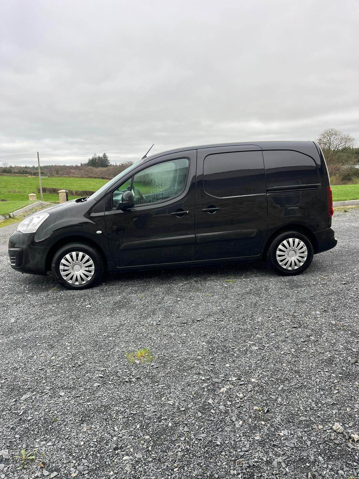 Citroen Berlingo L1 DIESEL in Down