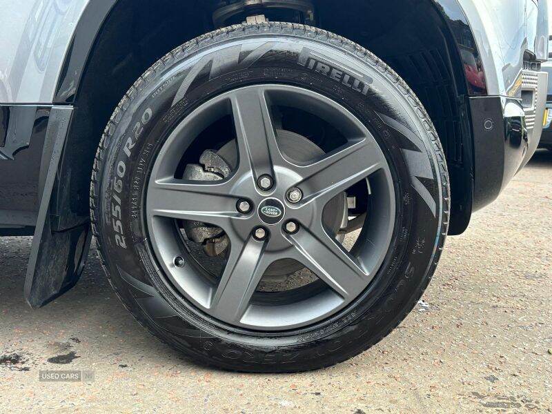 2023 Land Rover Defender 110 X-Dynamic SE
