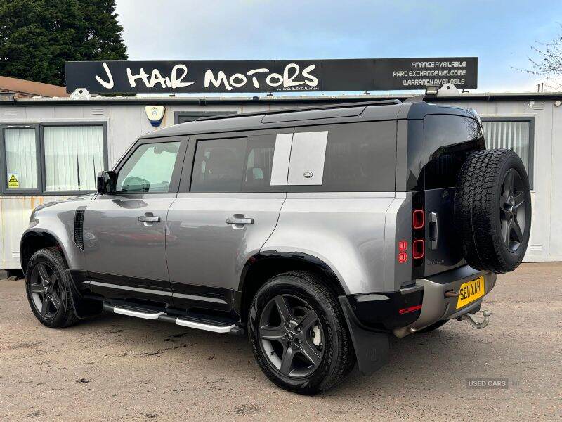 2023 Land Rover Defender 110 X-Dynamic SE