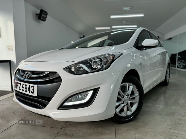 Hyundai i30 HATCHBACK in Down