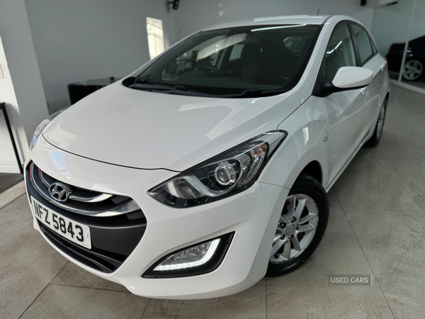 Hyundai i30 HATCHBACK in Down