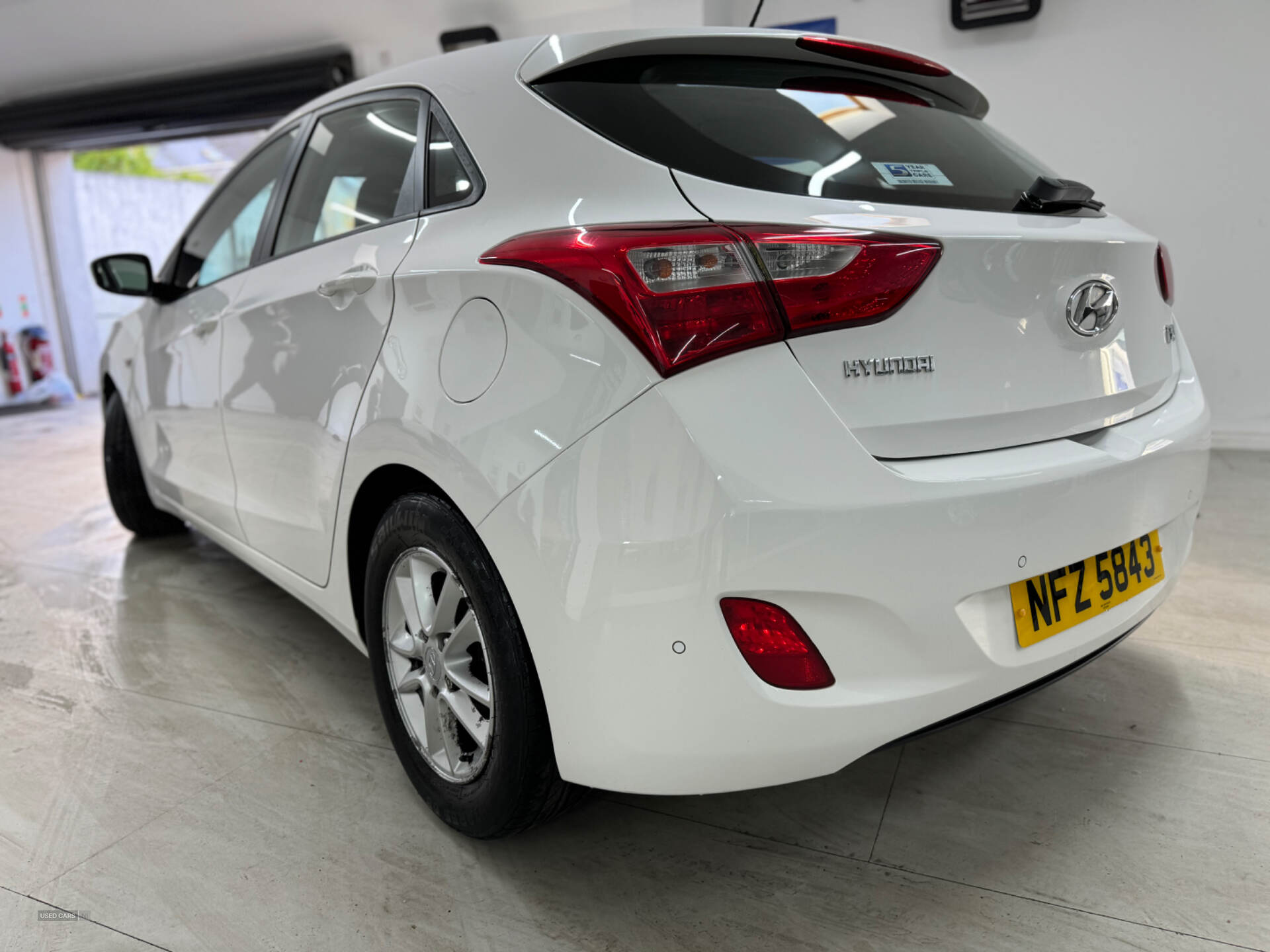 Hyundai i30 HATCHBACK in Down