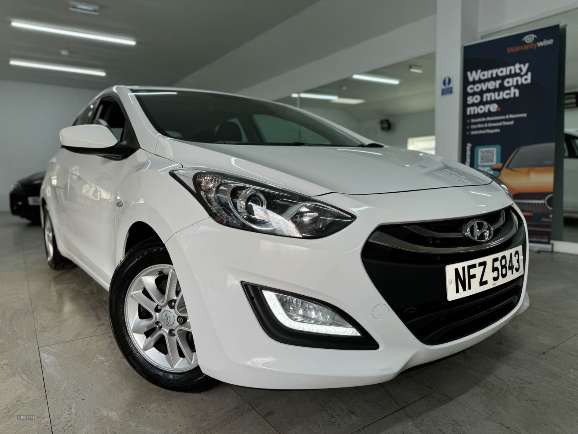 Hyundai i30 HATCHBACK in Down