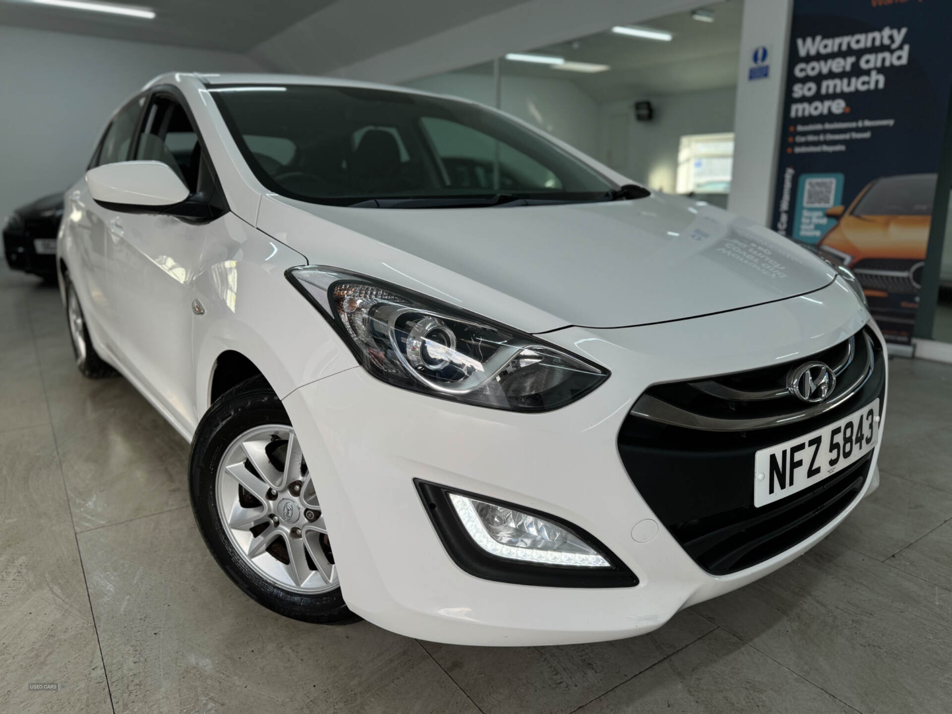 Hyundai i30 HATCHBACK in Down