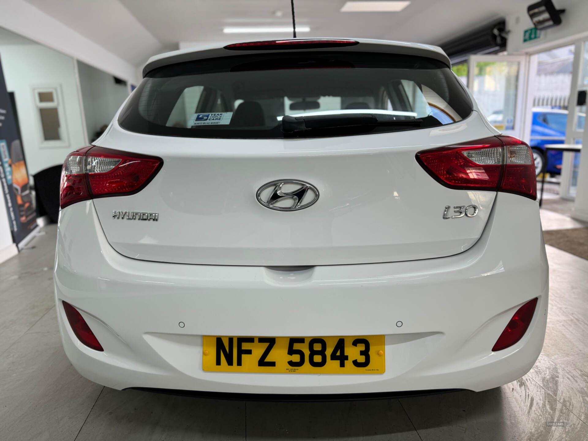 Hyundai i30 HATCHBACK in Down