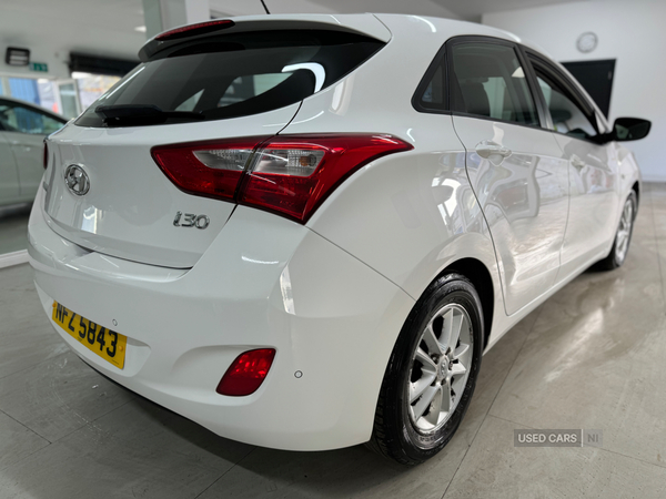 Hyundai i30 HATCHBACK in Down