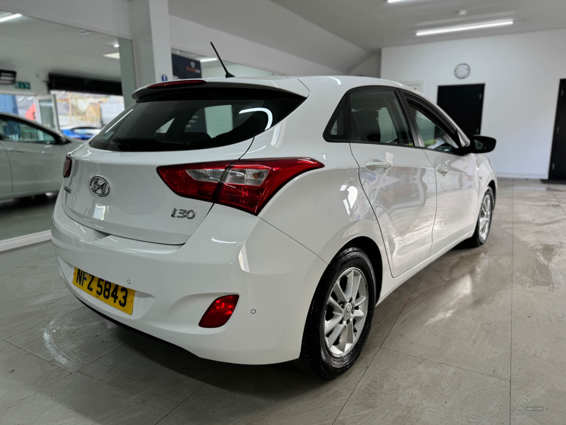 Hyundai i30 HATCHBACK in Down