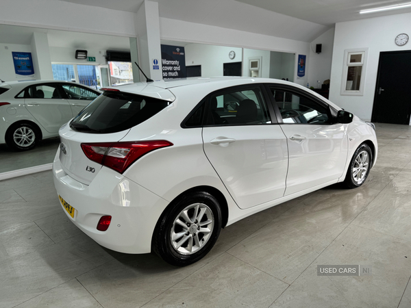 Hyundai i30 HATCHBACK in Down