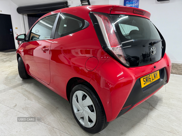 Toyota Aygo HATCHBACK in Down